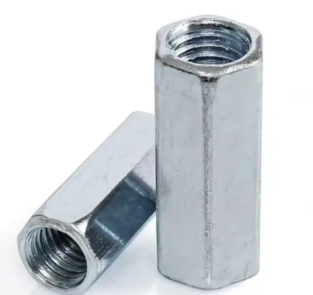 Care sunt avantajele piuliței de cuplare hexagonală DIN6334 din oțel carbon placat cu zinc?